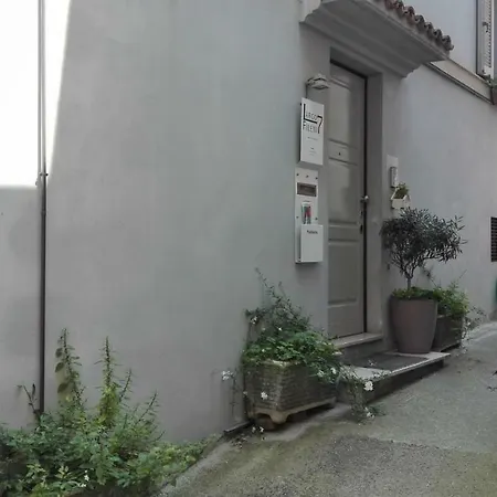 Largo Fileni 7-2